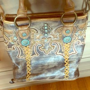 Montana West Purse!